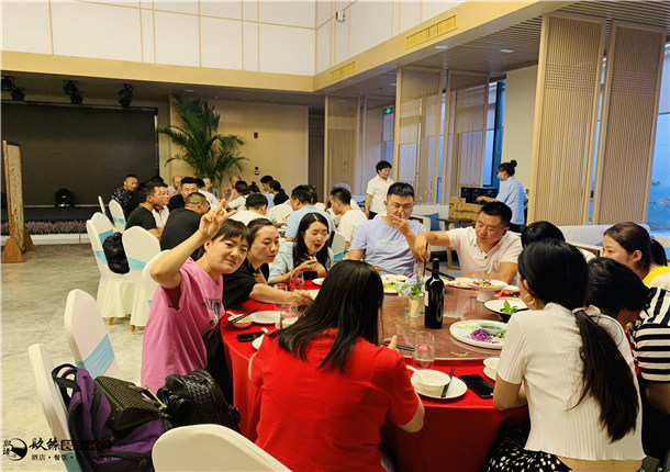 �y���b�޹�˾|�y���b���OӋ��˾|�N���b�