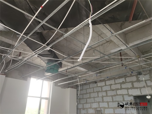 �y���k�����b�޹��جF��|�N���OӋ